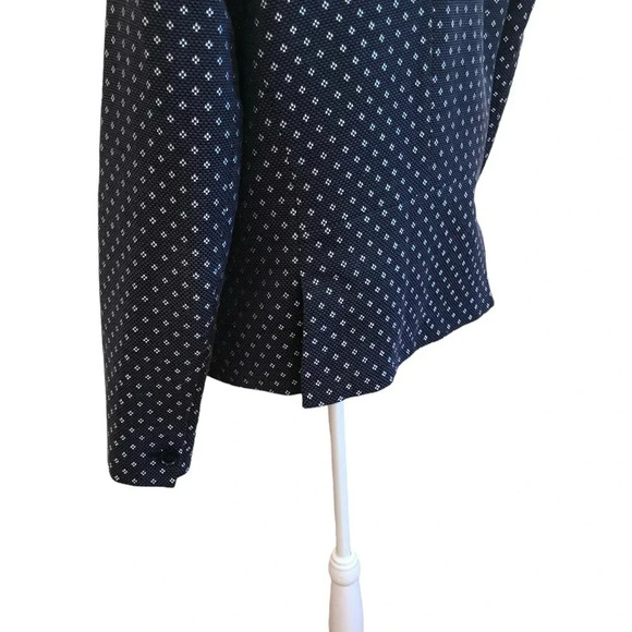 Talbots Navy Blazer Excellent Condition - Picture 9 of 16